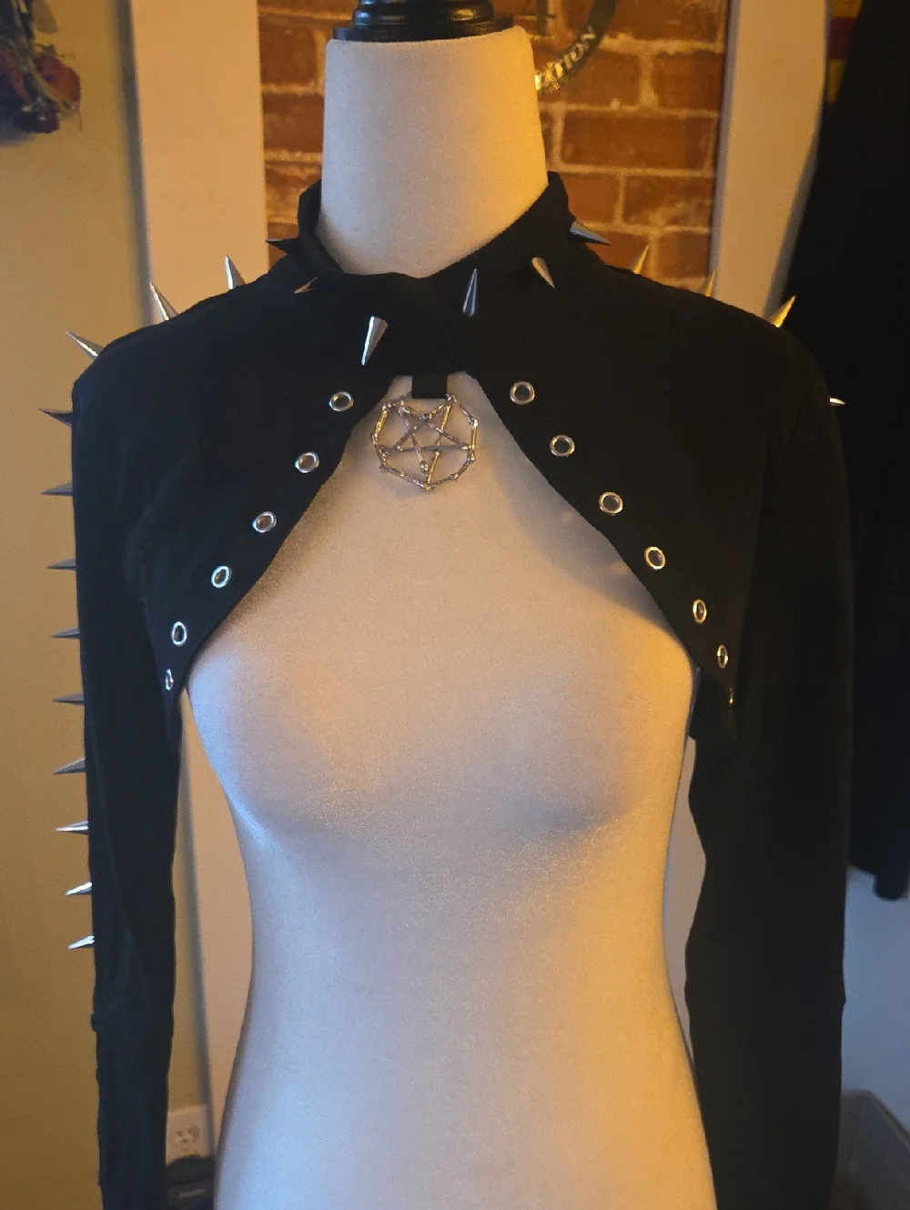 Widow Dream Deceiver Spiked Bolero - Picture 5 of 10